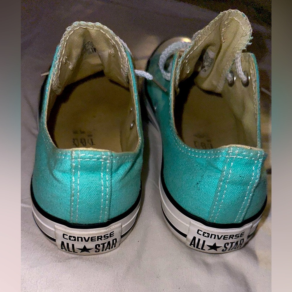 Converse low top chucks sz 6 men 8wm - Picture 2 of 6